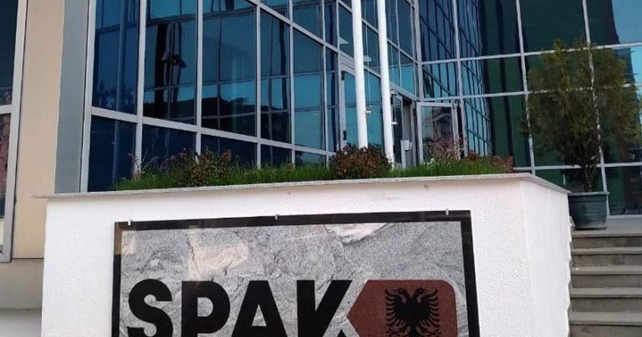 SPAK goditi grupin kriminal/ Kush jan&euml; v&euml;llez&euml;rit Ko&ccedil;eku,