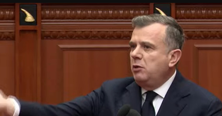 "S'ju marrim vesh as me ChatGPT"/ Balla ultimatum