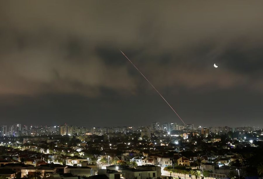 Irani nis sulmet ndaj Izraelit, IDF thirrje qytetarëve: Hyni në