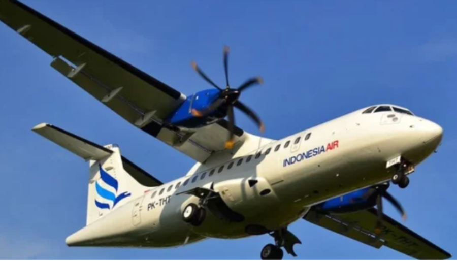 Zhduket aeroplani me 11 persona n&euml; bord n&euml; Indonezi