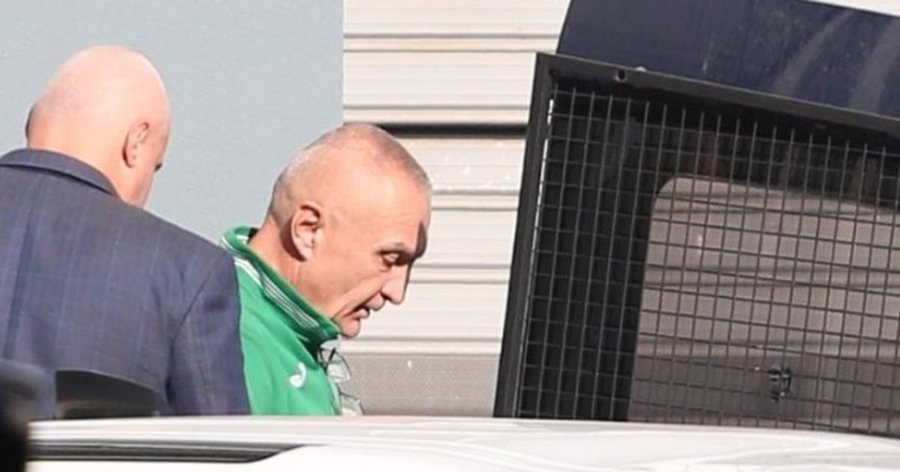 Kërkon zëvendësim të masës së sigurisë,