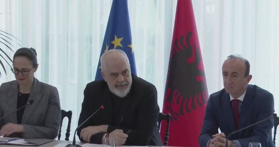 &ldquo;N&euml;se beson te mund&euml;sia e nj&euml; karriere duhet t&euml; thyesh