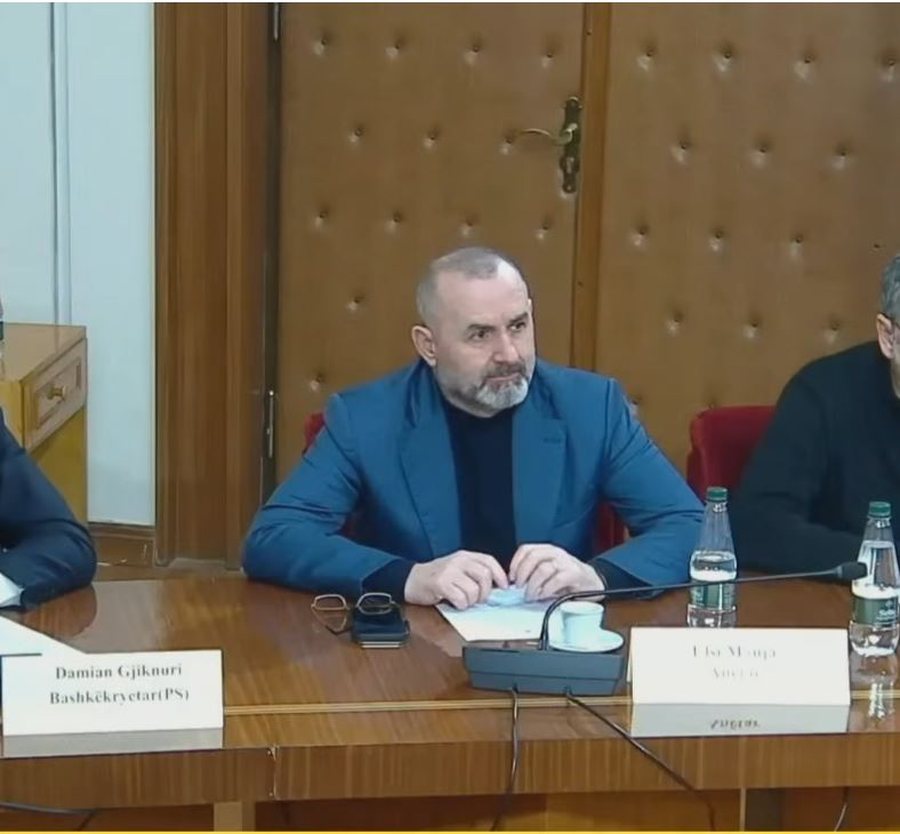 &ldquo;Vet&euml;m Damiani me Oerdin nuk kan&euml; ndryshuar!&rdquo;, ironizon