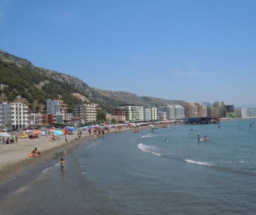 Ngjarje tragjike n&euml; Sh&euml;ngjin/ Kat&euml;r t&euml; rinj u rr&euml;mbyen