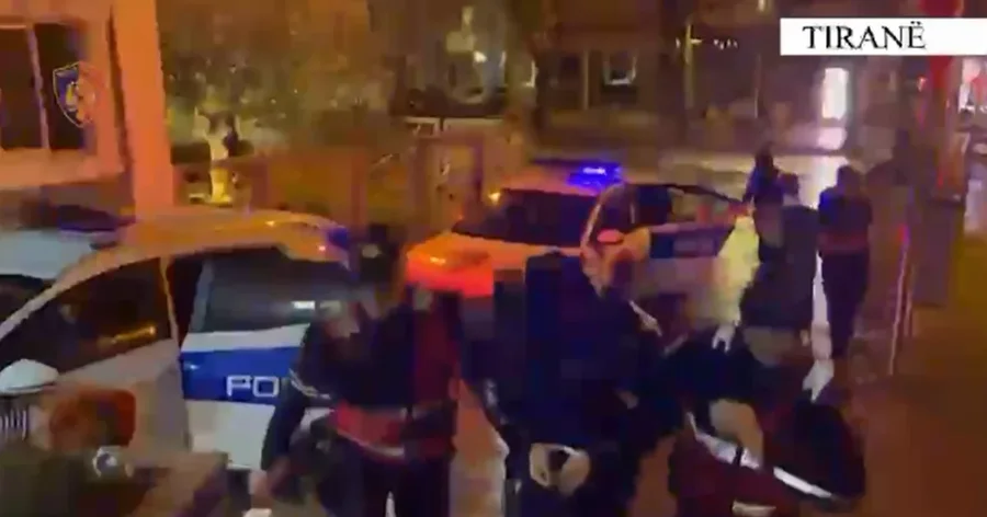 VIDEO/ Shpërndanin heroinë dhe kokainë në lagjet e