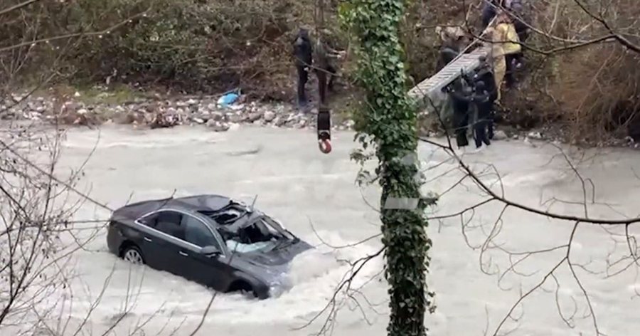 Aksidenti n&euml; Klos/ Policia ZBARDH DINAMIK&Euml;N: Arrestohet drejtuesi i