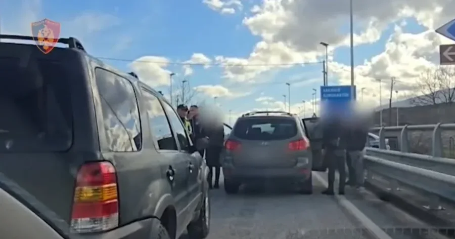 EMRAT/ Do trafikonin 34 kg kanabis në Greqi! Arrestohen në
