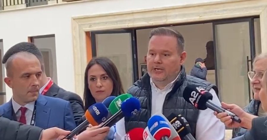 “Beratasit e dinë se kë do të zgjedhin”/ Ervin Demo