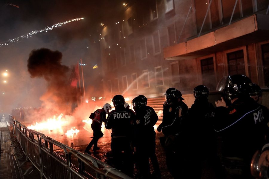 Protesta e 10 shkurtit, gjykata cakton masat e siguris&euml; p&euml;r t&euml;