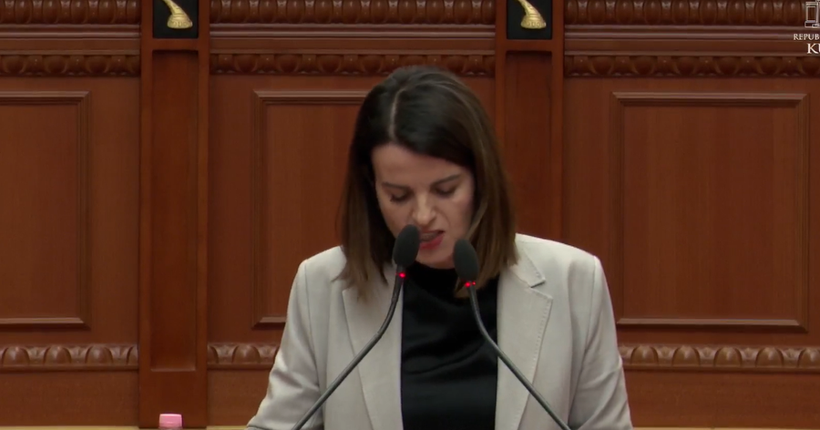 Ko&ccedil;iu: Mbi polic&euml;t u hodh&euml;n mjete t&euml; r&euml;nda, i mituri