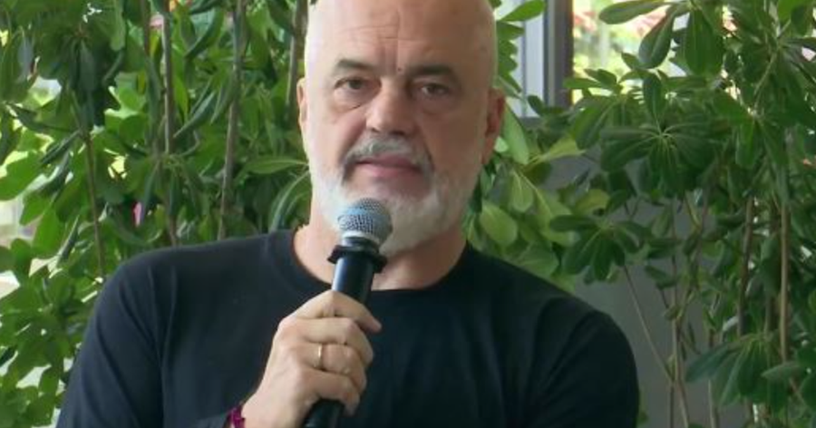 Protesat para Kuvendit/ Rama sulmon protestuesit: Me sorrat dhe korbat nuk kemi