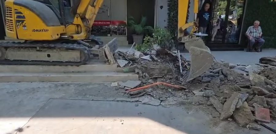 VIDEO/ Aksioni për lirimin e trotuareve në Tiranë, Rama: Jo