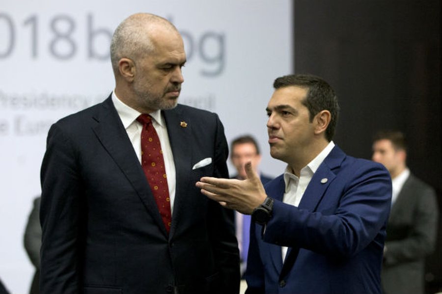 Tërheqja e protestuesit në Zvërnec, Rama replikon me