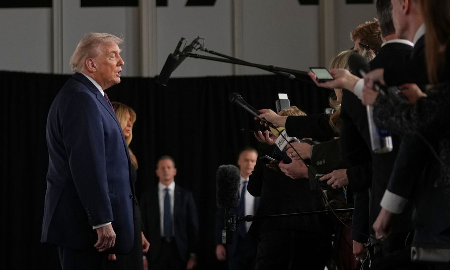 Trump paralajm&euml;ron Britanin&euml;: Lidhjet e ngushta biznesi me Kin&euml;n