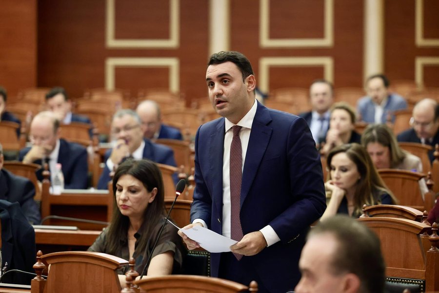 &ldquo;Deputete t&euml; reja q&euml; b&euml;rtasin p&euml;r Belinda