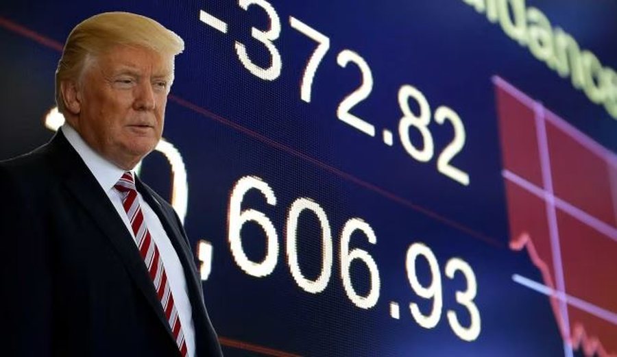 Trump paralajmëroi tarifa të reja, tregjet botërore presin