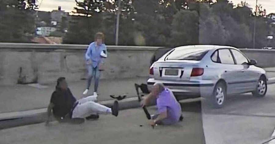 Trishtuese! Luftuan me terroristin n&euml; Sydney, por u vran&euml; duke u