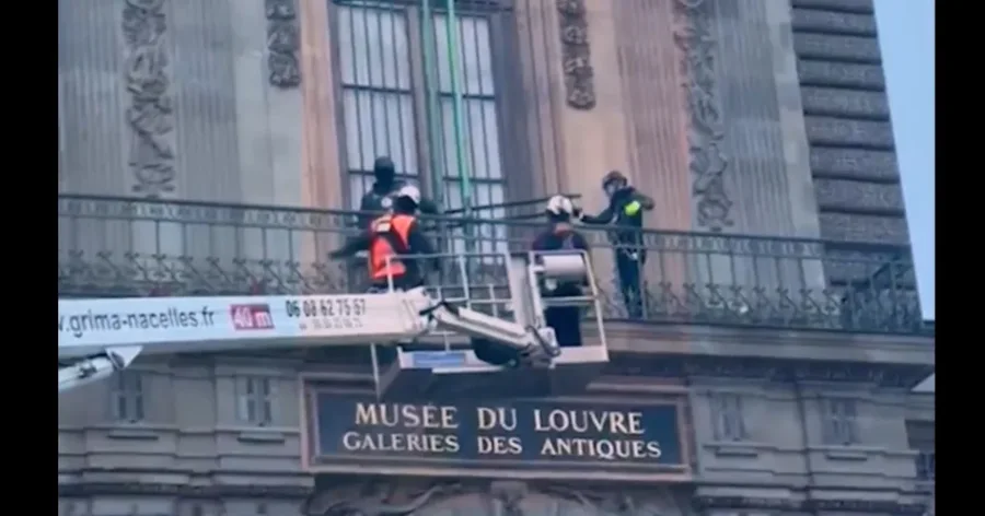 Grabitja spektakolare n&euml;&nbsp;Muzeun e Luvrit/ Rritet siguria pas vjedhjes
