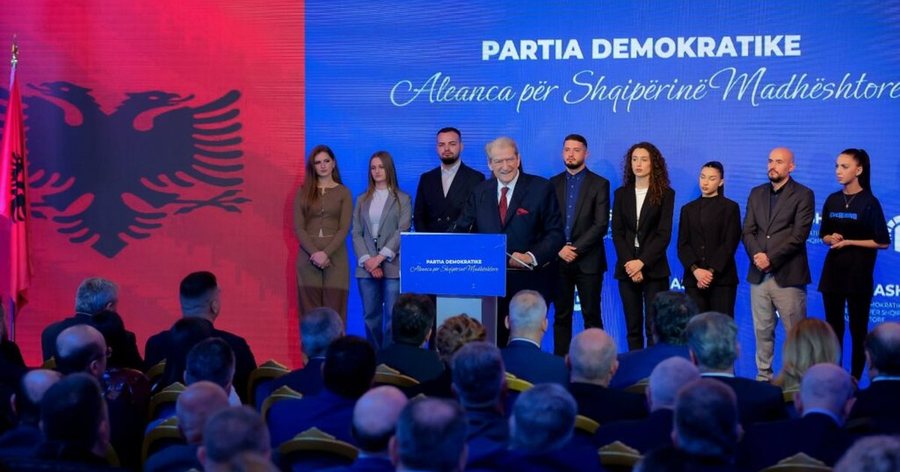 Një parti largohet nga "Aleanca për Shqipërinë