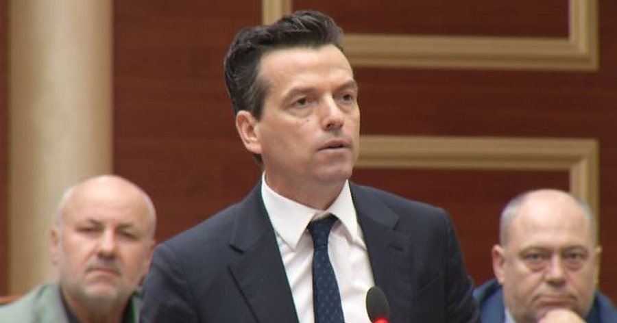 VIDEO/ "Kuvendi duhet t&euml; shkrihet, njer&euml;zit nuk ju duan"/