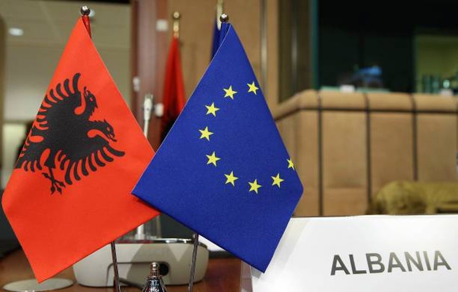 &ldquo;Mbro natyr&euml;n, sa je n&euml; koh&euml;!&rdquo;, Delegacioni i BE