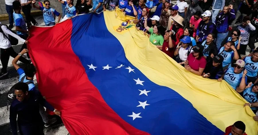 Nj&euml; muaj pas rr&euml;zimit t&euml; Maduros, SHBA dhe Venezuela drejt