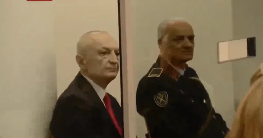 Ndarja nga jeta e atit, ish-presidenti Meta reagon nga qelia: Ceremonia mortore