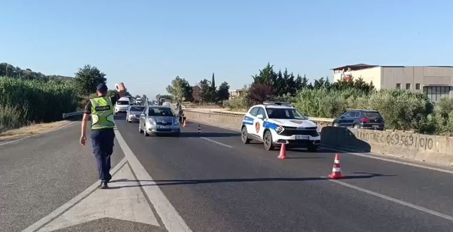 Aksident n&euml; Lushnje/ P&euml;rplaset nga fuoristrada, e moshuara
