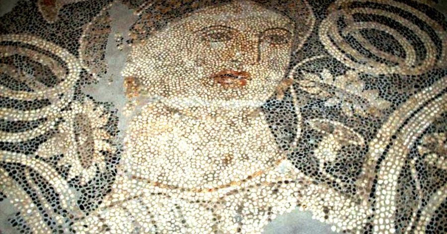 BIRN: Bukuroshja e Durr&euml;sit rikthehet n&euml; qytetin bregdetar pas 45