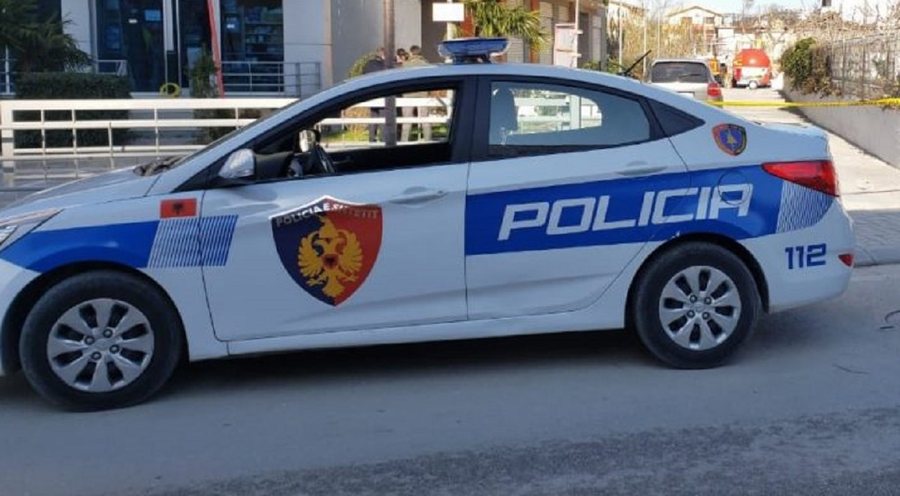 EMRI/ Iu gjet lëndë narkotike gjatë kontrollit, arrestohet
