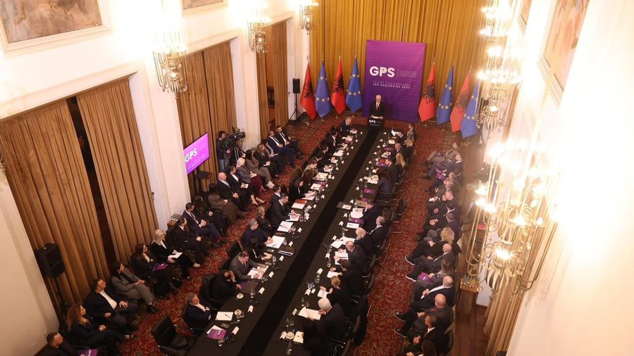 Sot mbledhja e Grupit Parlamentar t&euml; PS/ Zbardhen diskutimet, Rama pritet
