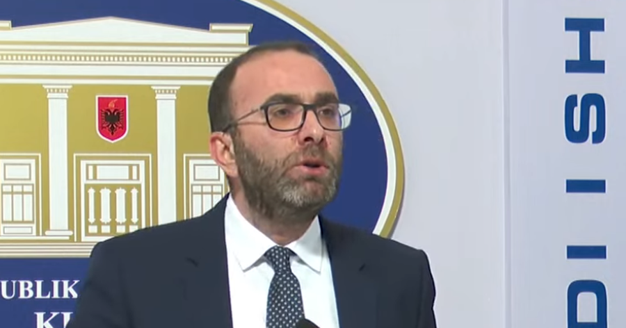 "A mund të jetosh ti me 40 mijë lekë të vjetra?"/