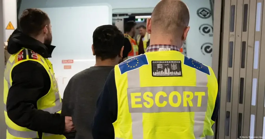 Debati për dëbimet nga Gjermania/ DW: A po funksionon kjo?