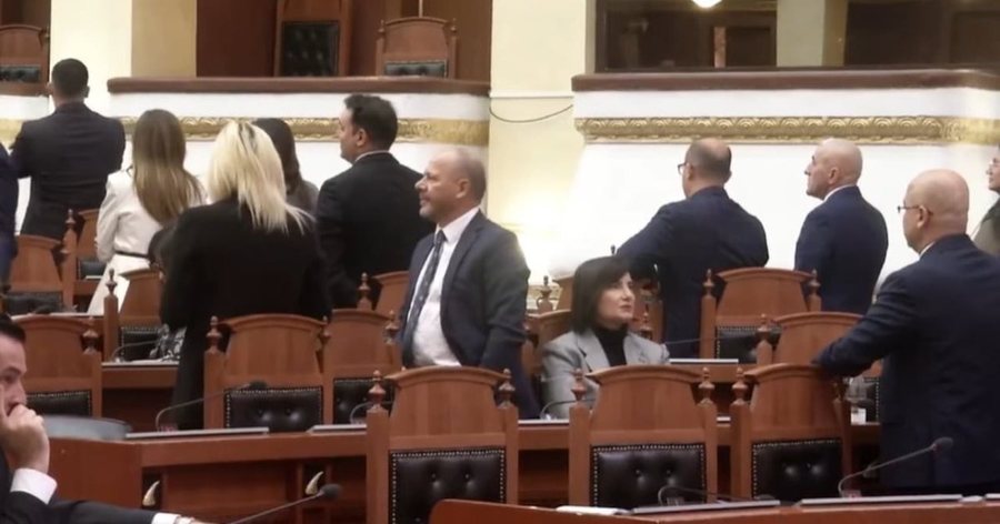 Protesta e PD-së në Kuvend, kush janë deputetet demokrate që