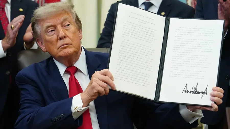 Trump paralajm&euml;ron nga Zyra Ovale: Po hetojm&euml; n&euml;se Irani ka