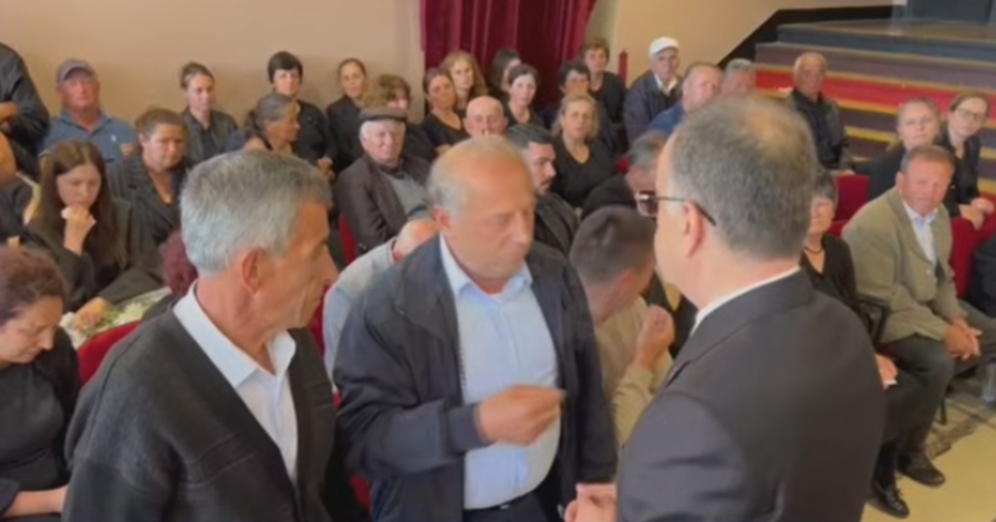 "Merrni masa, po na vrisni"/ I vran&euml; nipin n&euml; detyr&euml;,