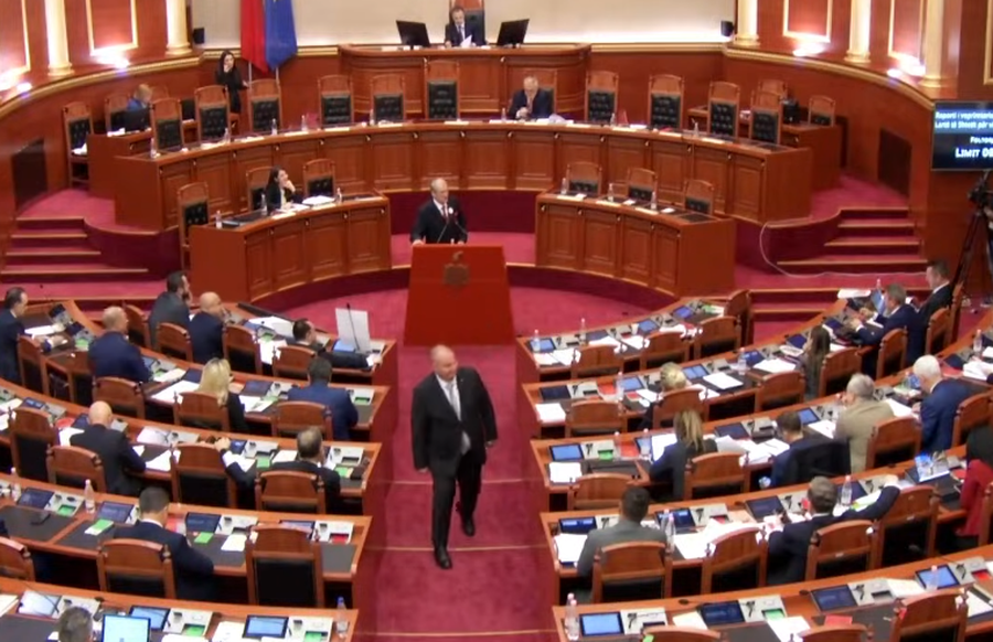 Fjalime e diskutime p&euml;r reformat/ Si pritet t&euml; nis&euml; sesioni i ri