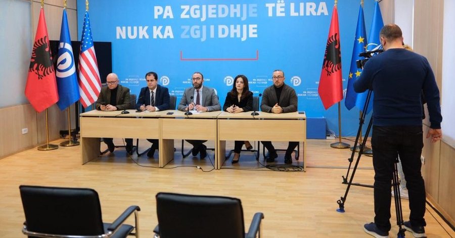 Mbledhja e K&euml;shillit t&euml; Mandateve/ Bardhi: Prokuror&euml;t e SPAK