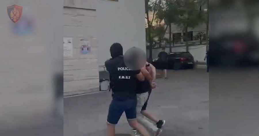 Në kërkim ndërkombëtar për trafik droge dhe plagosje/