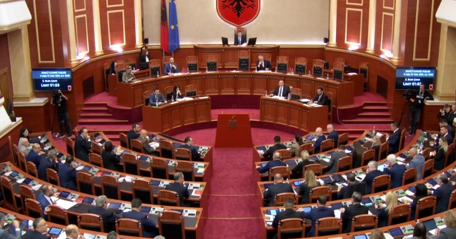 Morën mandatin pas dorëheqjes së Tom Doshit dhe Sabina Jorgos,