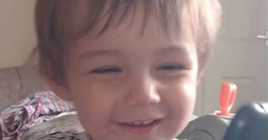 2-vjeçari në Britani humbi jetën nga dhuna dhe keqtrajtimi,