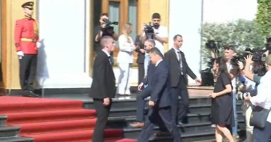 “Jemi në betejë”, deptuetët demokratë
