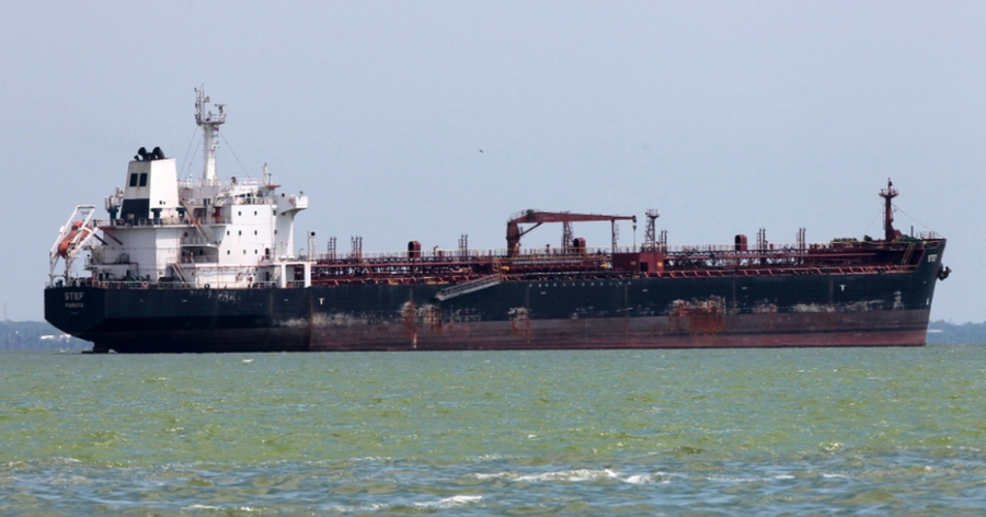 Venezuela 'i kthen shpin&euml;n' Kin&euml;s/ D&euml;rgon