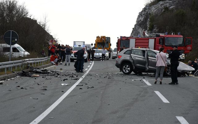 Aksident tragjik në Malin e Zi: Tre persona humbin jetën