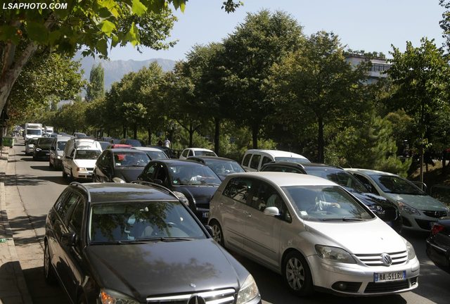 A mund ta mendoni Tiranën pa trafik?!