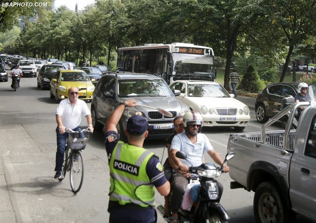 A mund ta mendoni Tiranën pa trafik?!