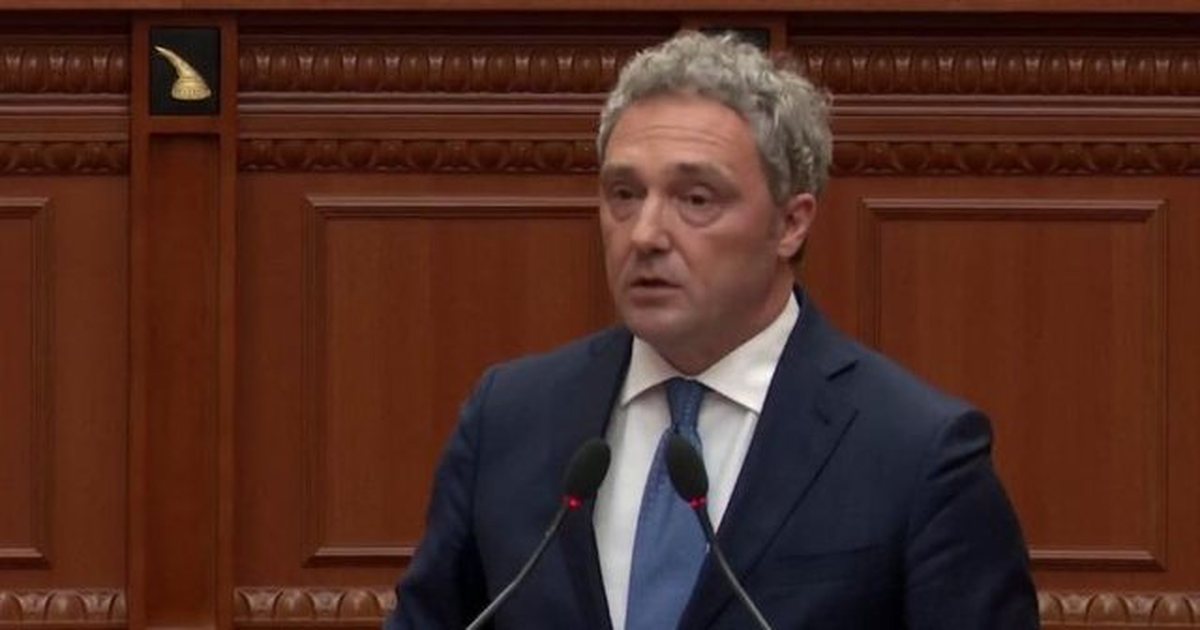 Spahia kritikon urdhrin e Ministrisë së Shëndetësisë për terapinë hormonale për transgjinorët  Akt është i paligjshëm 