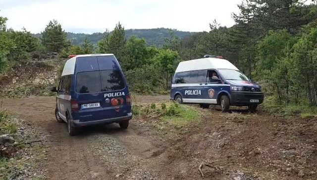 I biri hapi zjarr drejt polic&euml;ve, n&euml;na e Violand Bra&ccedil;ellarit