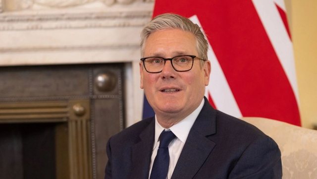 Starmer: T&euml; sht&euml;nat nga anija ruse n&euml; Kanalin e La Manshit