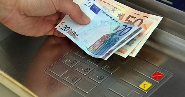 A e ndikojnë zgjedhjet kursin e këmbimit?